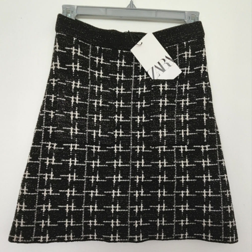 NWT Zara Size S Black and White Tweed Pattern Knit Skirt